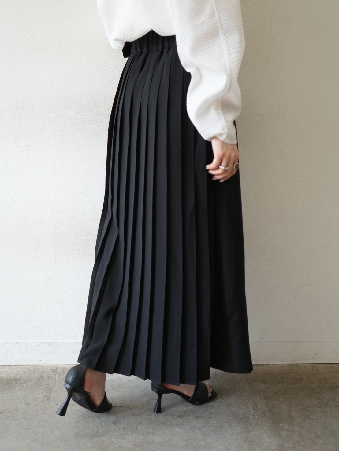 着丈73-83【sacai 】美品★ラップ　プリーツ　スカート　サイズ1 黒