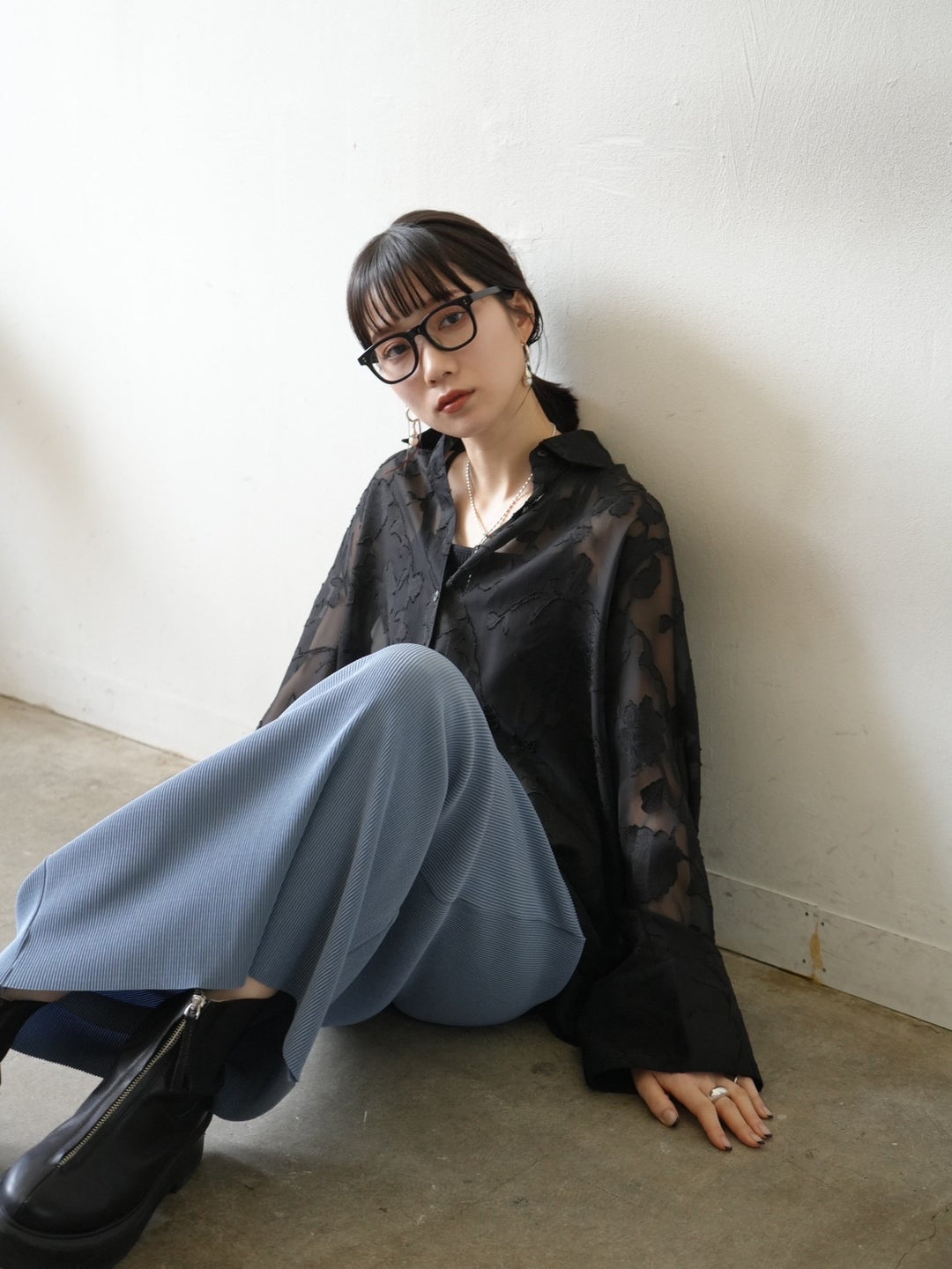 [Pre-order] Sheer Flower Jacquard Overshirt/Black