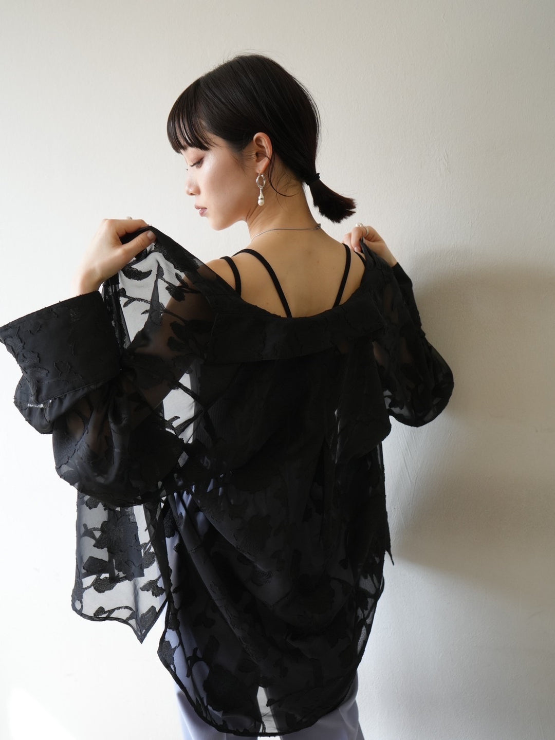 [Pre-order] Sheer Flower Jacquard Overshirt/Black