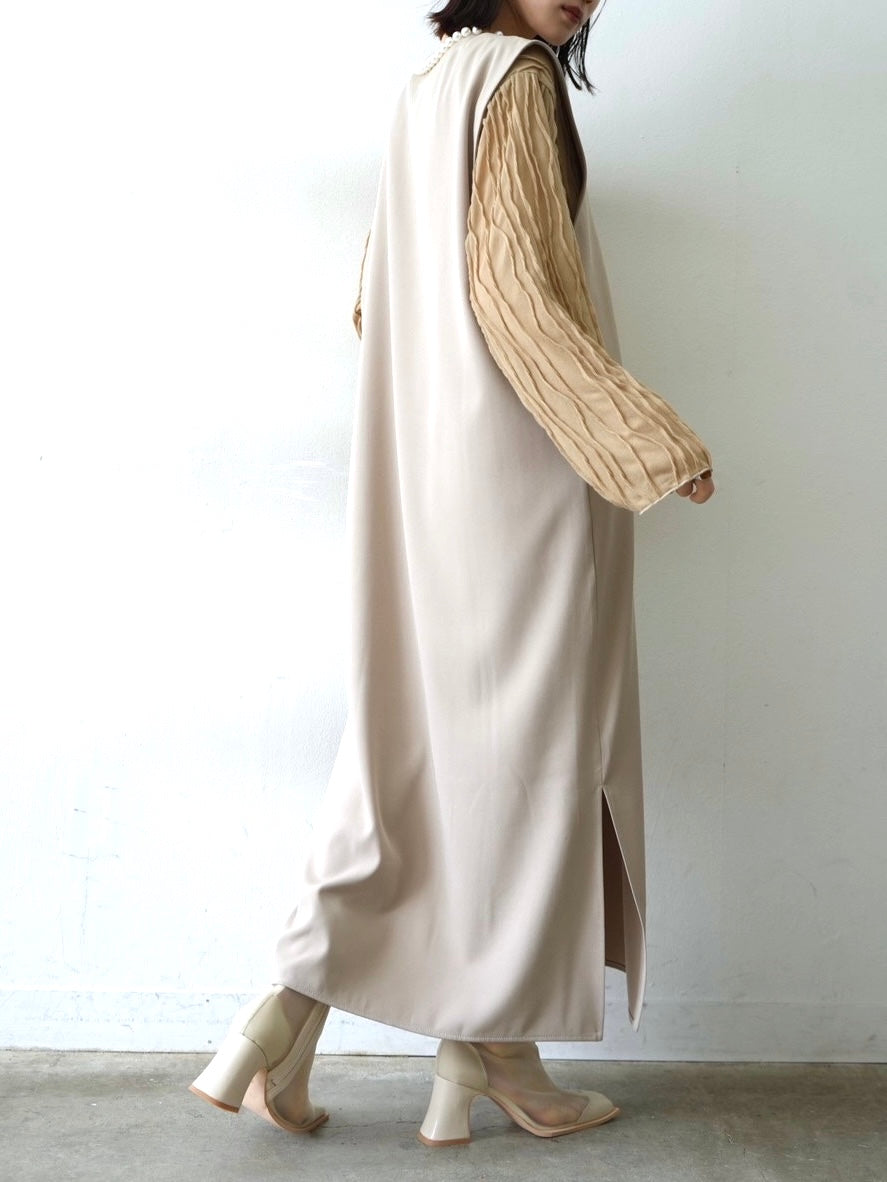 Mellow Wave Design Cut and Sew/Beige