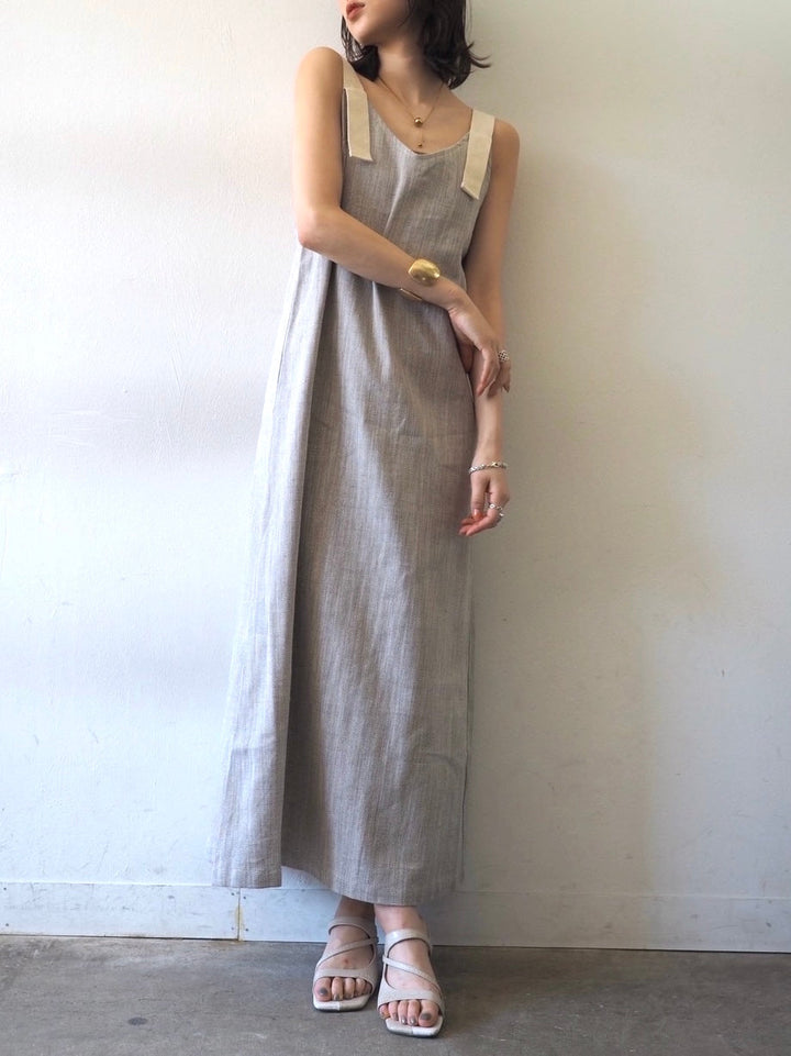 【預訂】人字紋吊帶洋裝/淺灰色