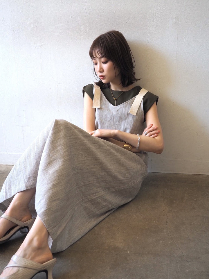 【預訂】人字紋吊帶洋裝/淺灰色