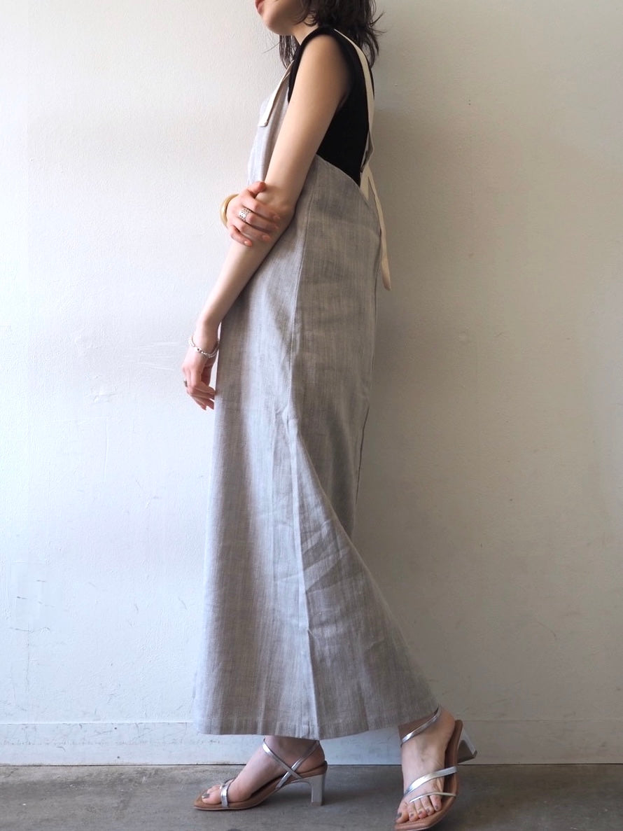 【預訂】人字紋吊帶洋裝/淺灰色