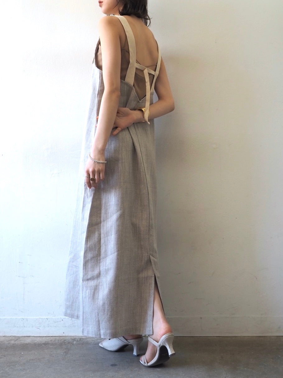 【預訂】人字紋吊帶洋裝/淺灰色