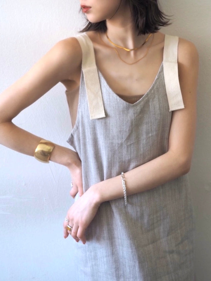 【預訂】人字紋吊帶洋裝/淺灰色