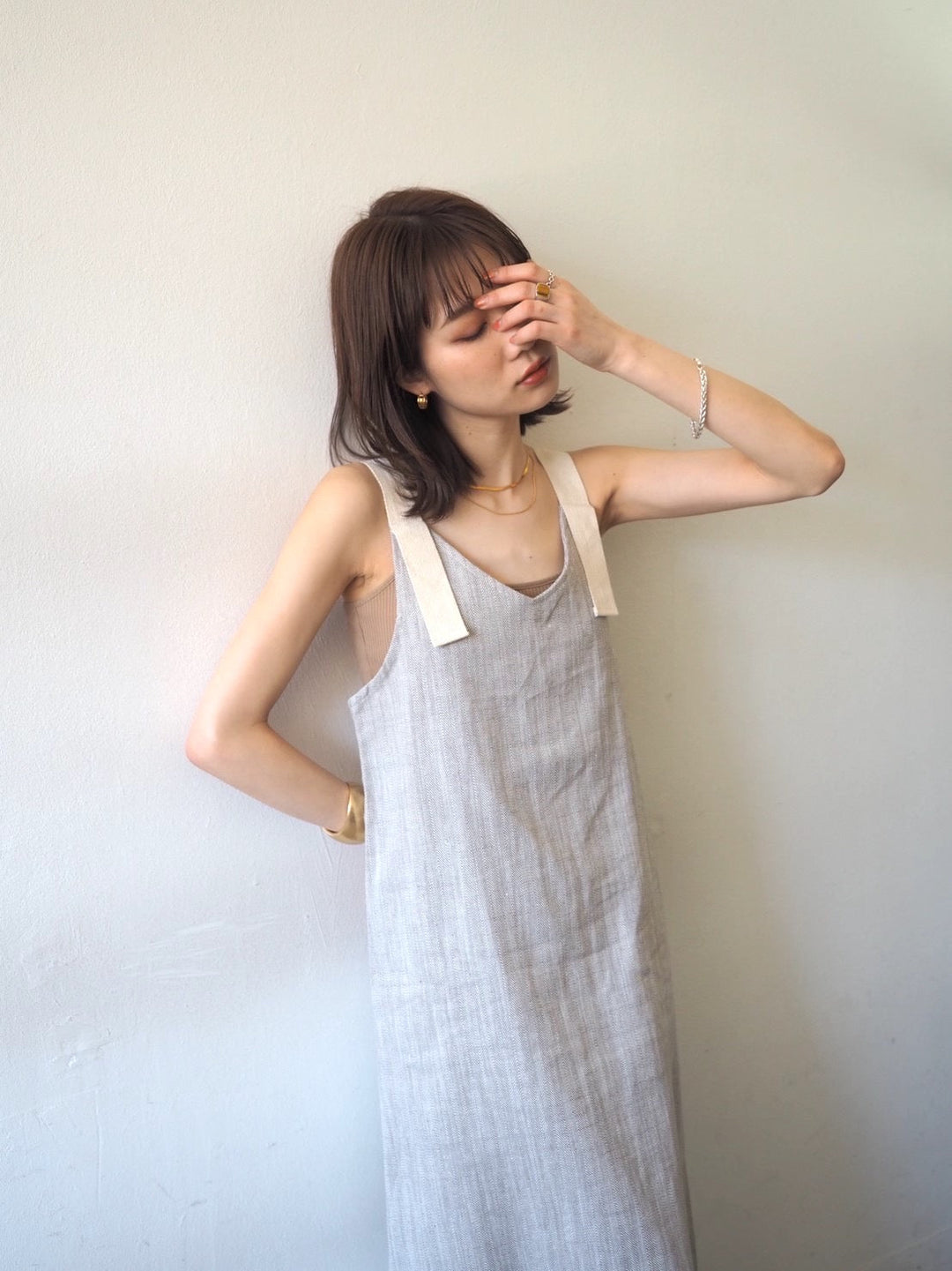 【預訂】人字紋吊帶洋裝/淺灰色