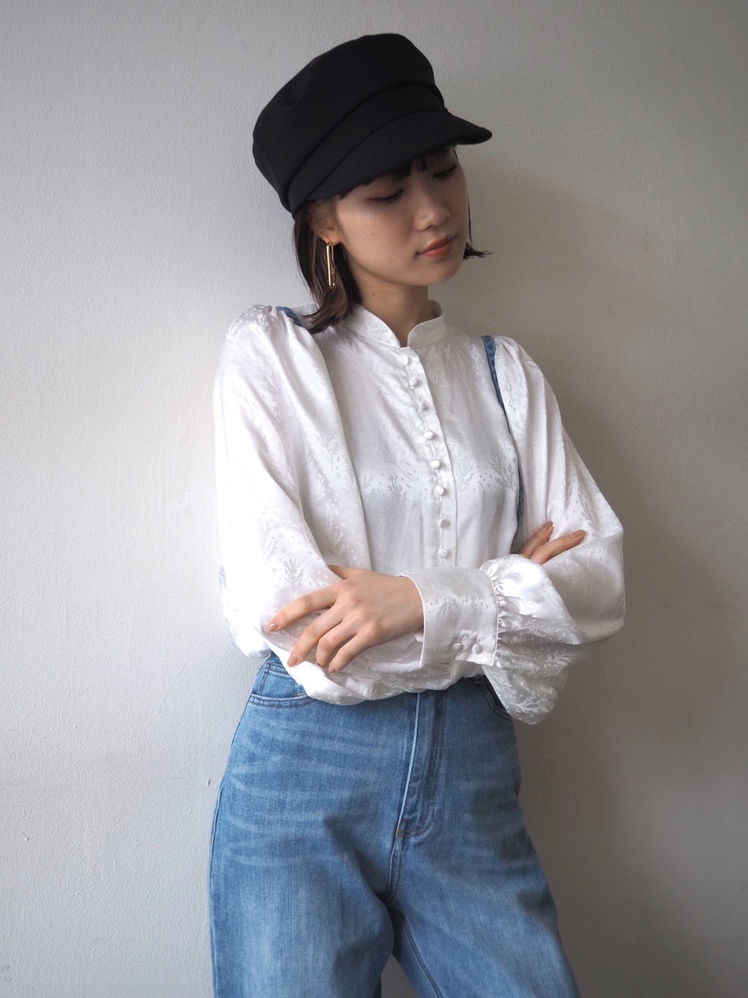 Denim lace-up pants with suspenders/bleached