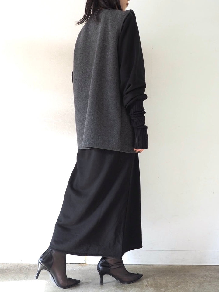 【預訂】收腰衛衣洋裝/黑色