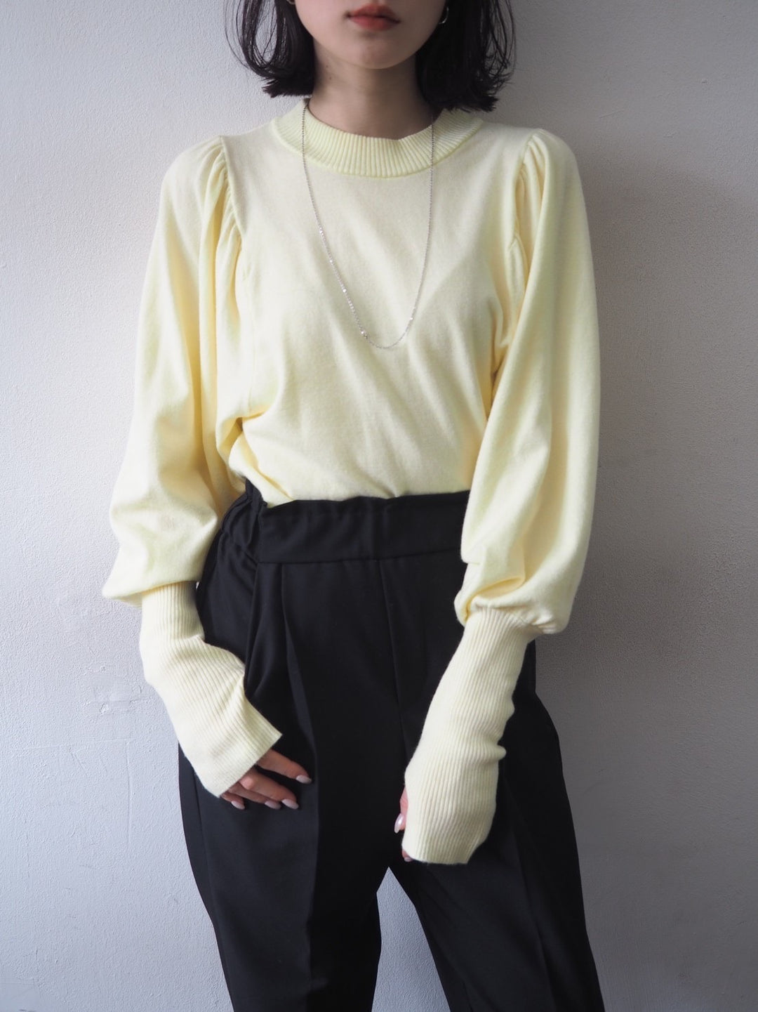 [Pre-order] Finger hole volume sleeve knit top/yellow