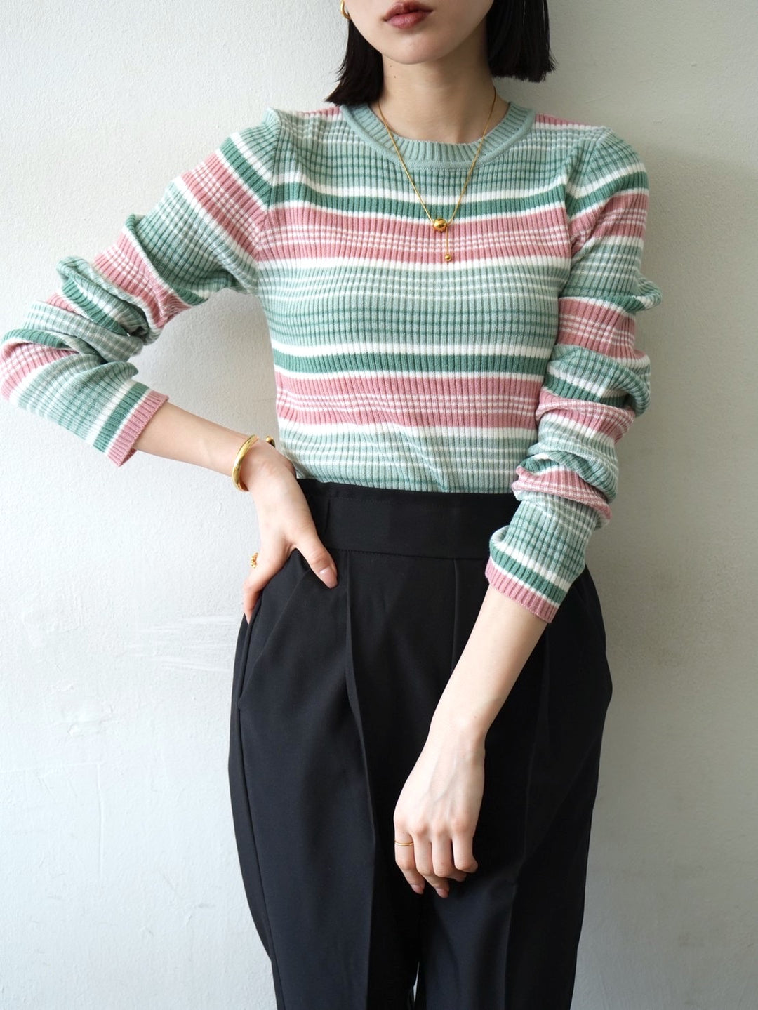 Finger hole rib knit top/pink green