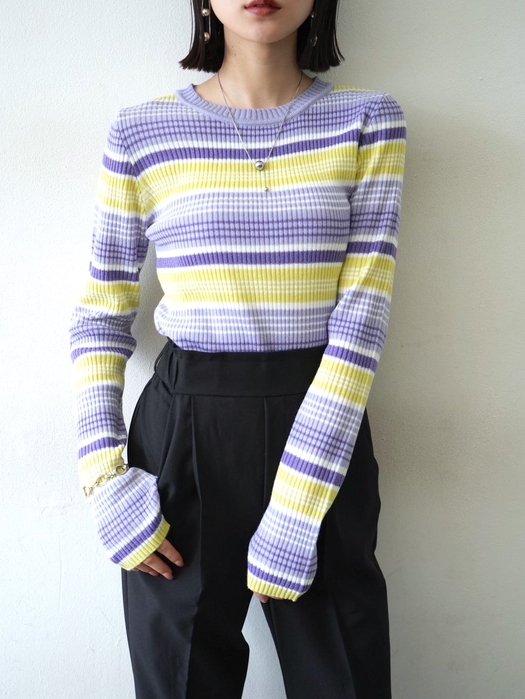 Fingerhole rib knit top/yellow purple