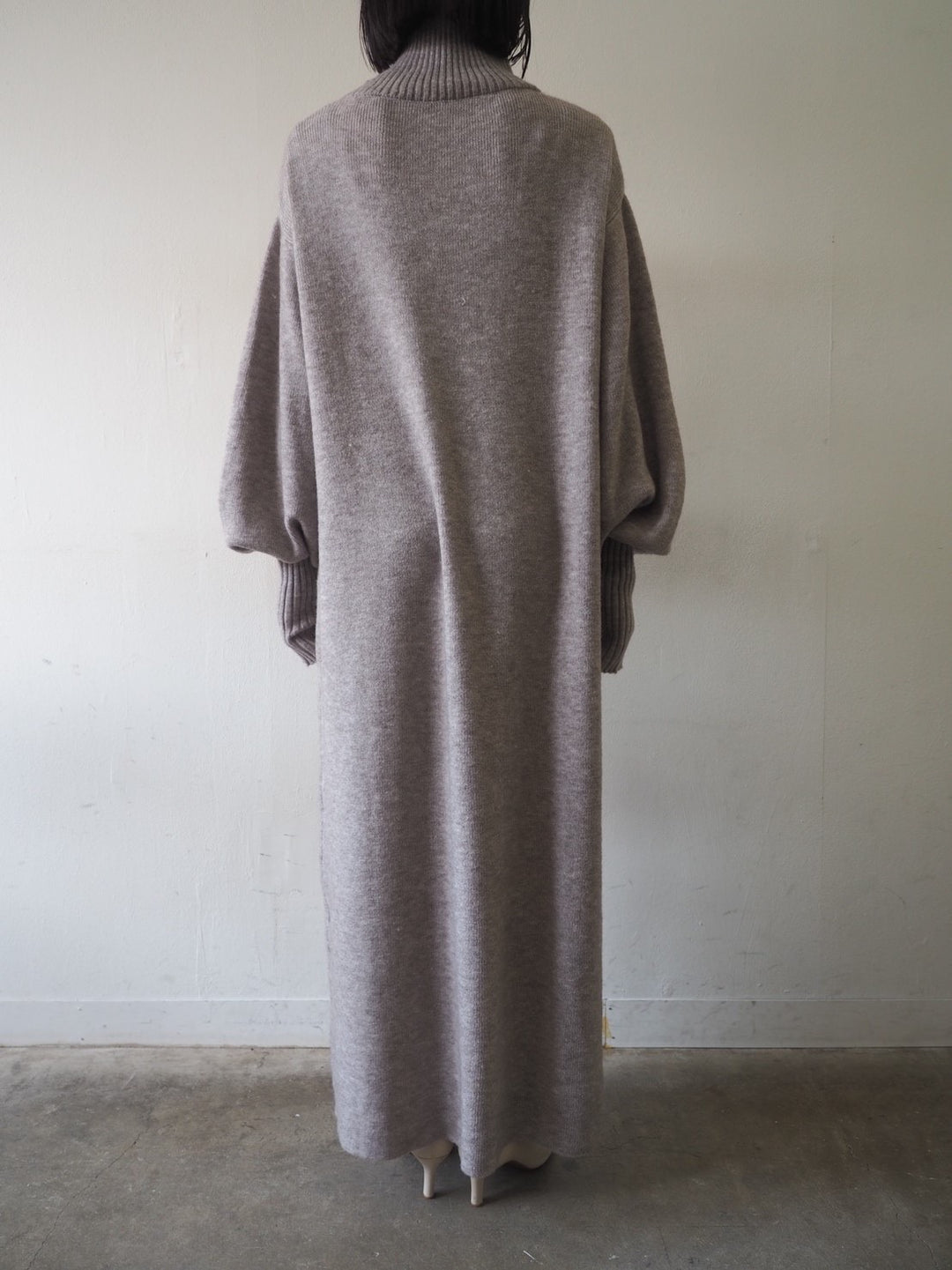 [Pre-order] Fingerhole Bottleneck Knit Dress/Gray