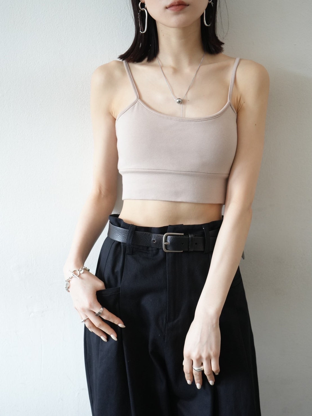 [Pre-order] Cupped bare camisole/beige