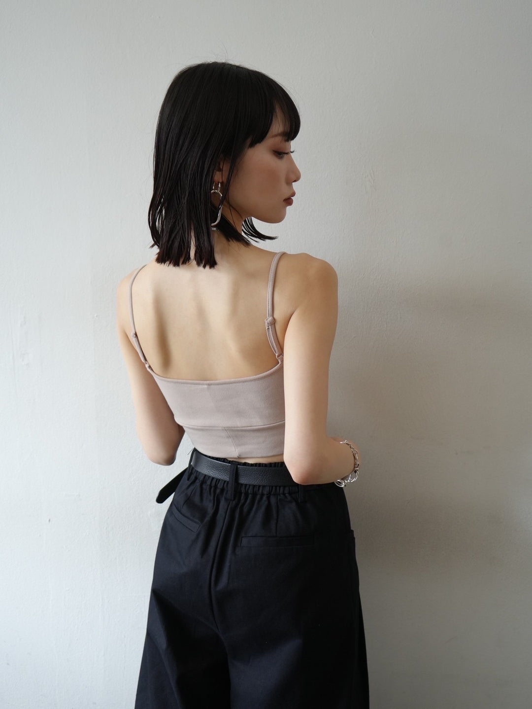 [Pre-order] Cupped bare camisole/beige