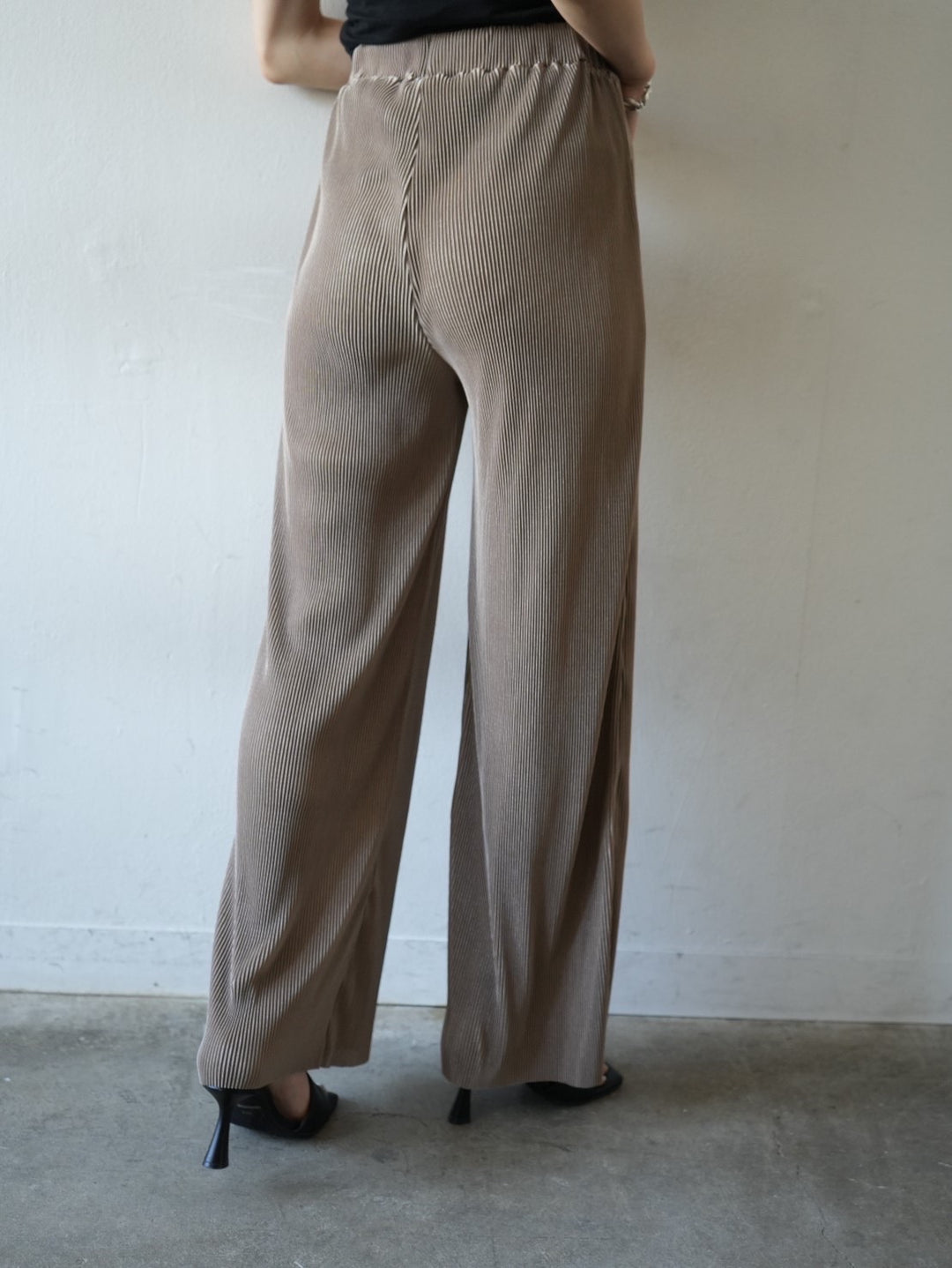 Pleated wide pants/mocha