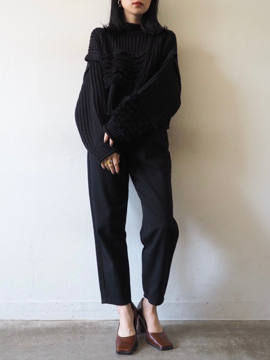 るみ 予約]ボトルネックループ編みデザインニット/ブラック – Lumier