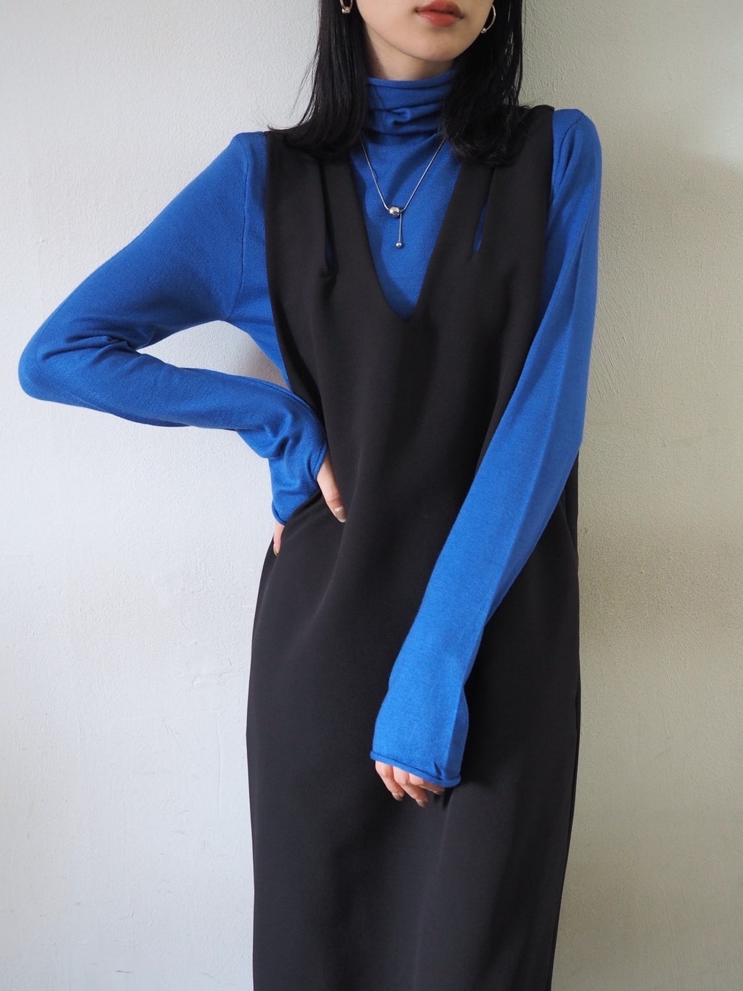 [Pre-order] Fingerhole Turtleneck Knit Top/Blue