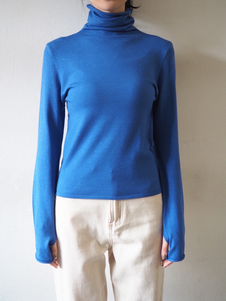 [Pre-order] Fingerhole Turtleneck Knit Top/Blue