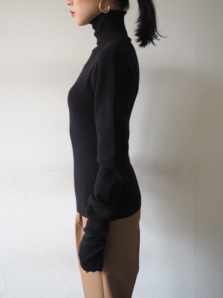 [Pre-order] Fingerhole high neck knit top/Black