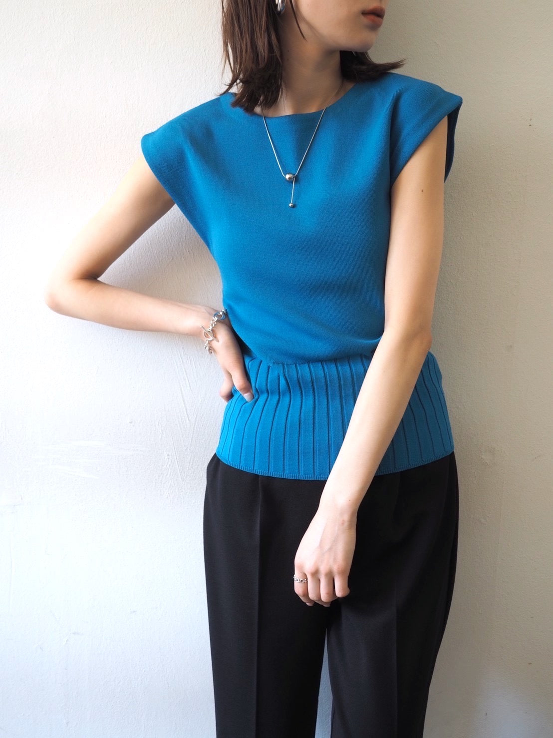 予約]フレンチミラノリブニットトップス/ブルー – Lumier