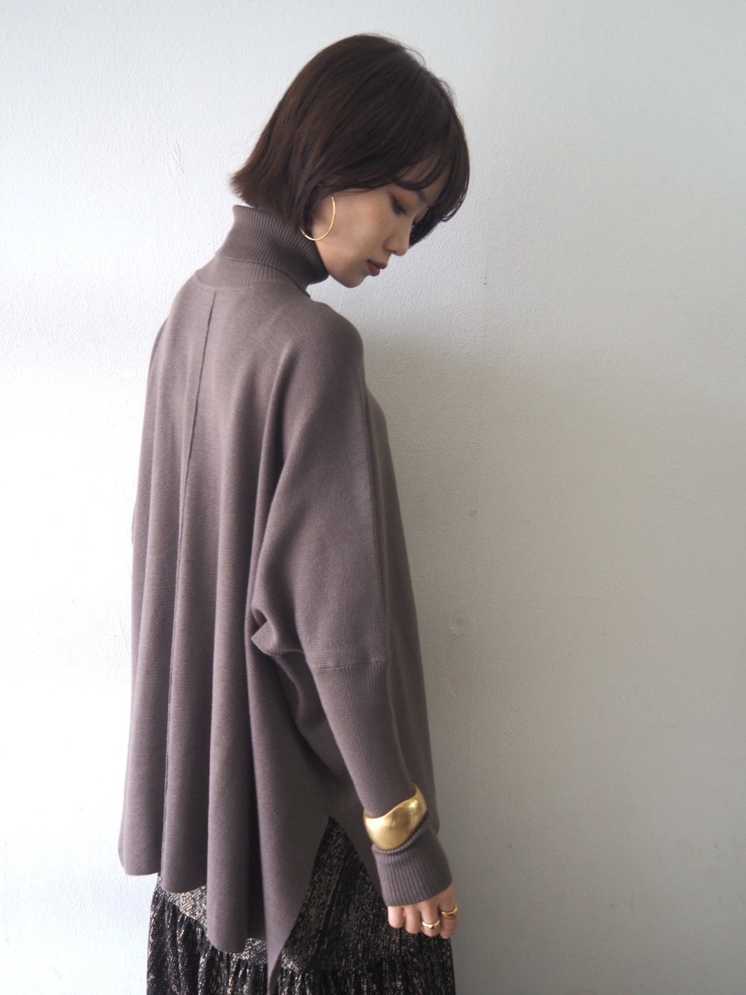 [Pre-order] Long ribbed sleeve dolman knit pullover/mocha [Scheduled for delivery in early December]