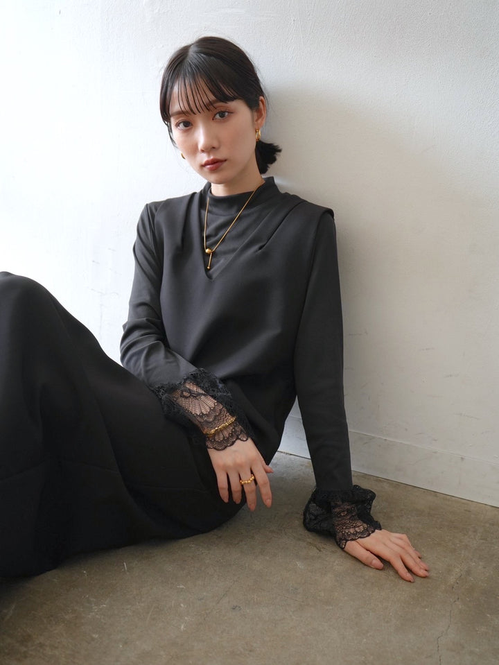 【預訂】蕾絲喇叭袖羅紋上衣/黑色
