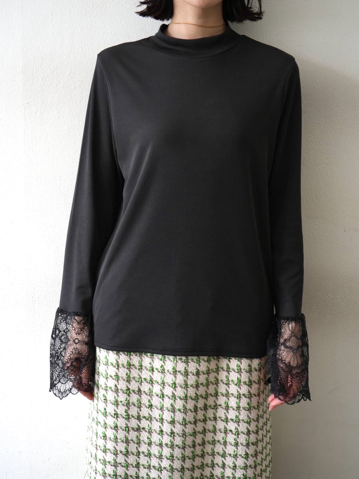 [Pre-order] Lace bell sleeve ribbed top/black