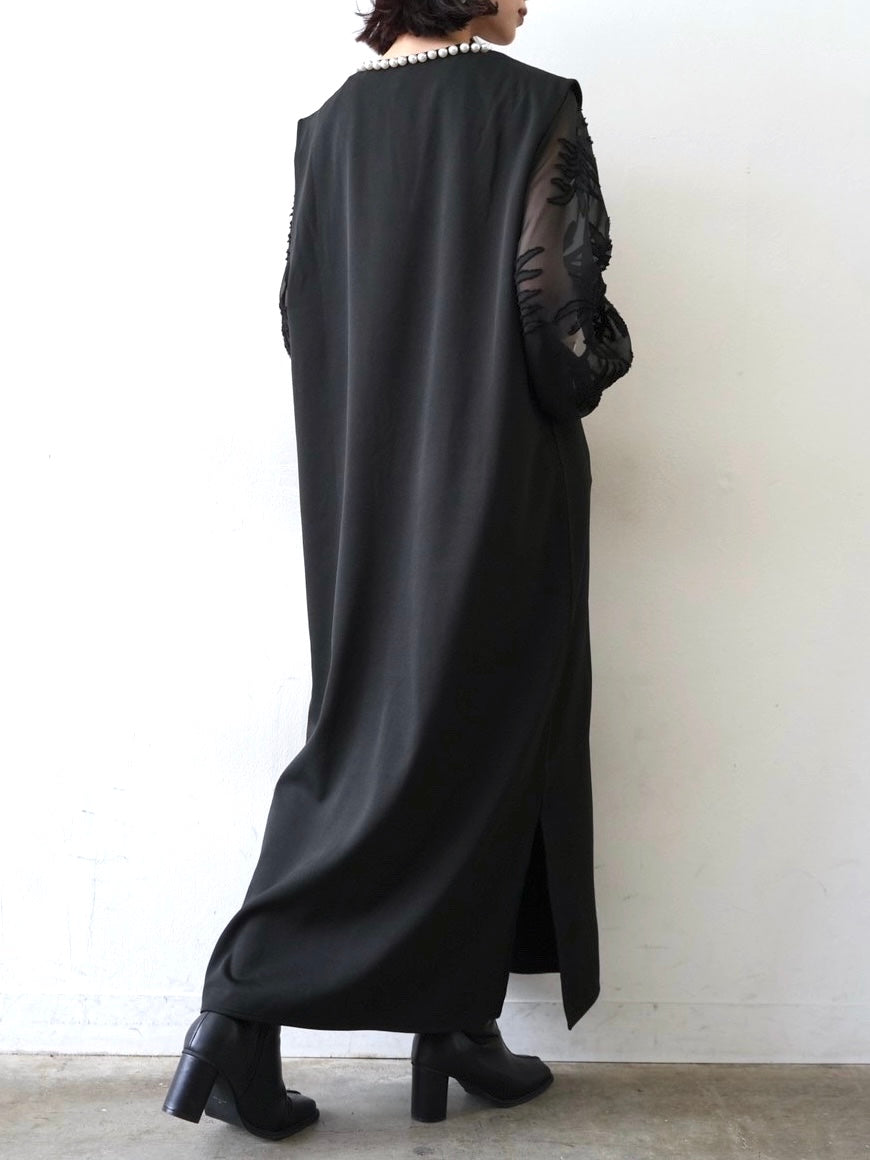 [Pre-order] Pearl design key neck dress/Black