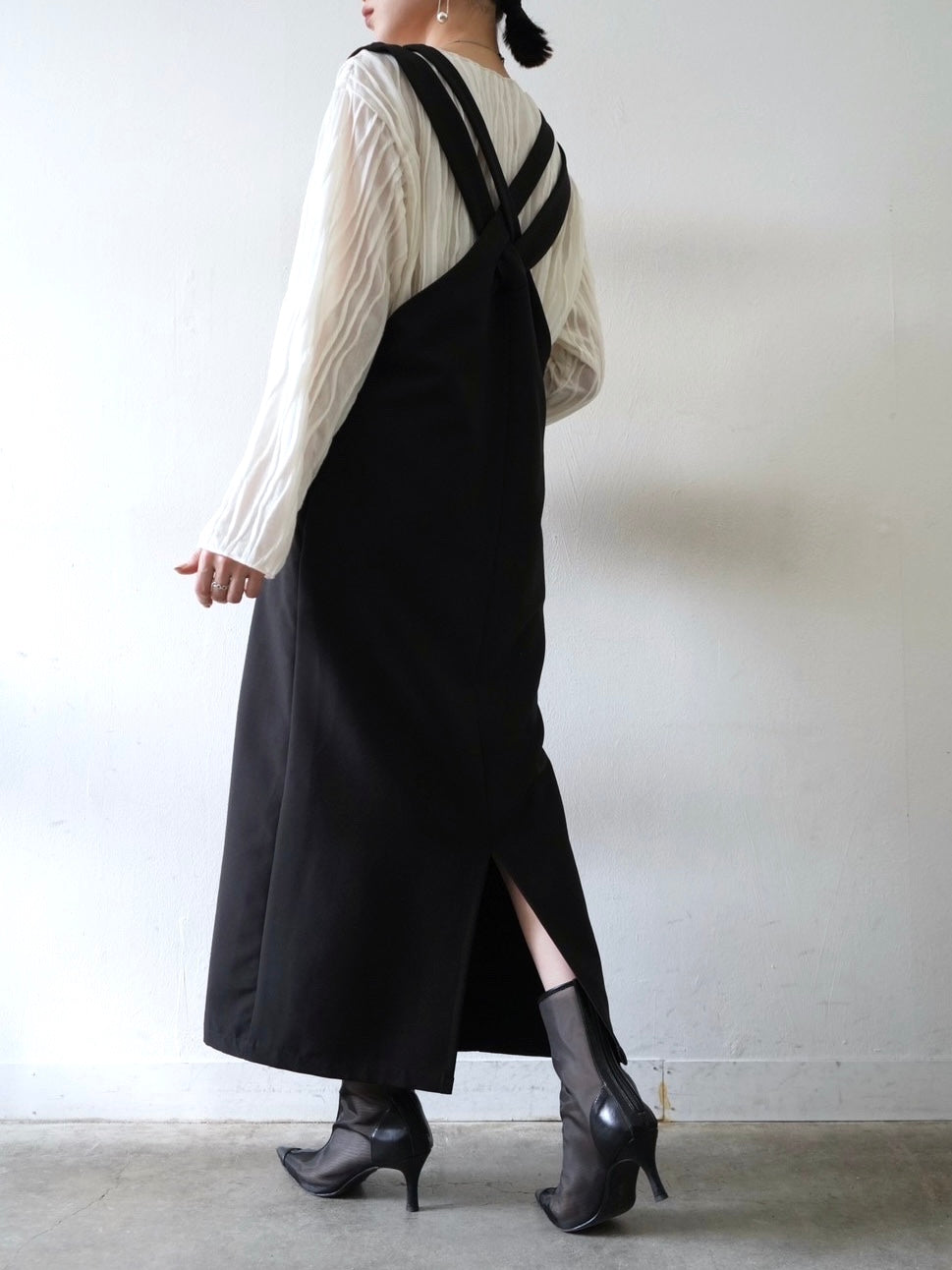 [Pre-order] Double Cross Sleeveless Dress/Black