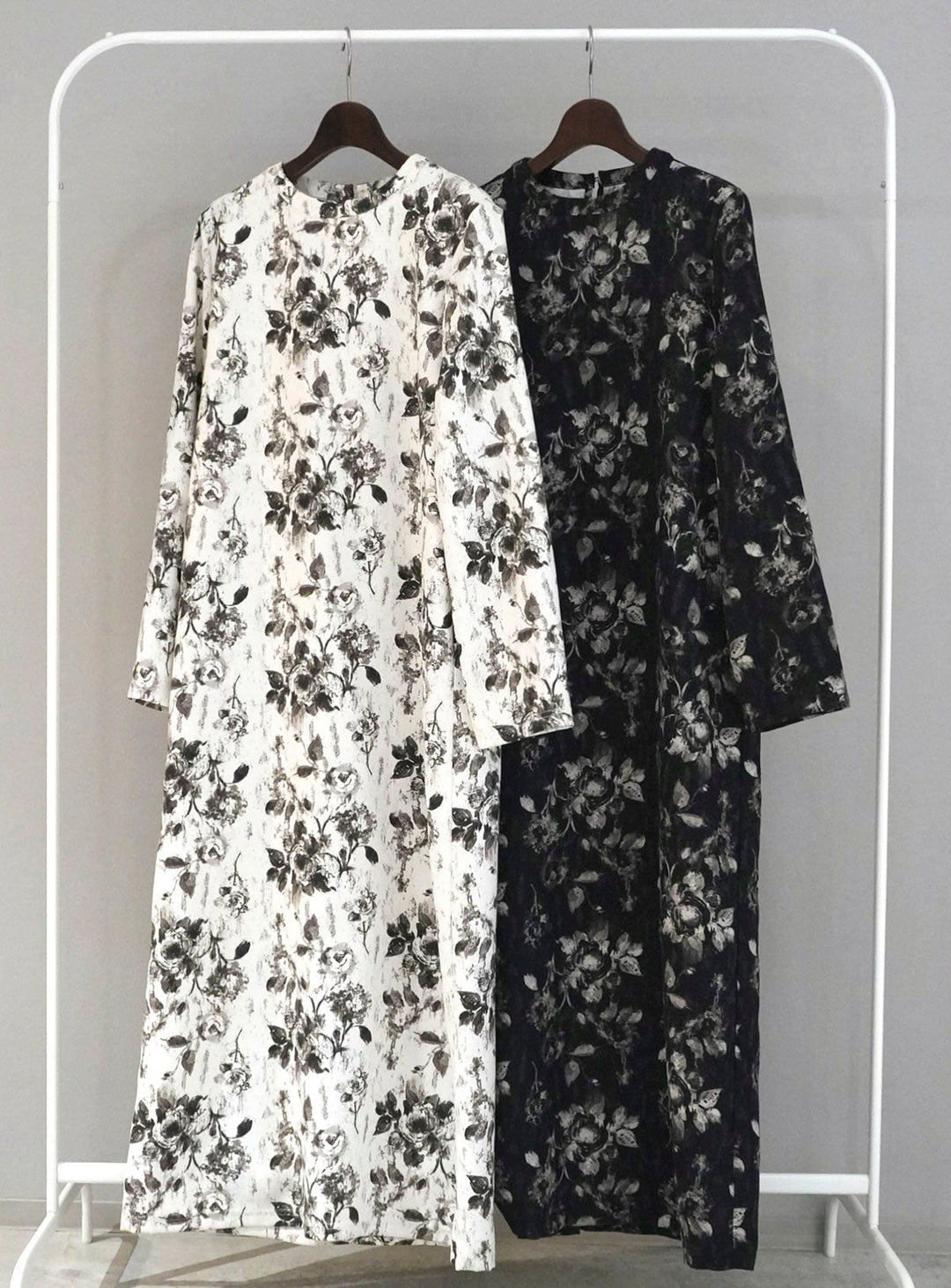 [SET] Flower print narrow long dress + gold button double jacket (2set)
