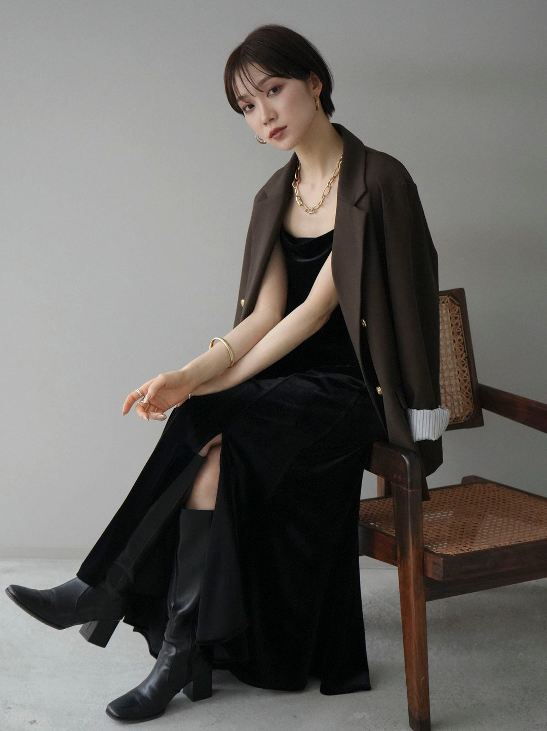 [SET] Gold button double jacket + front slit velvet camisole dress (2set)