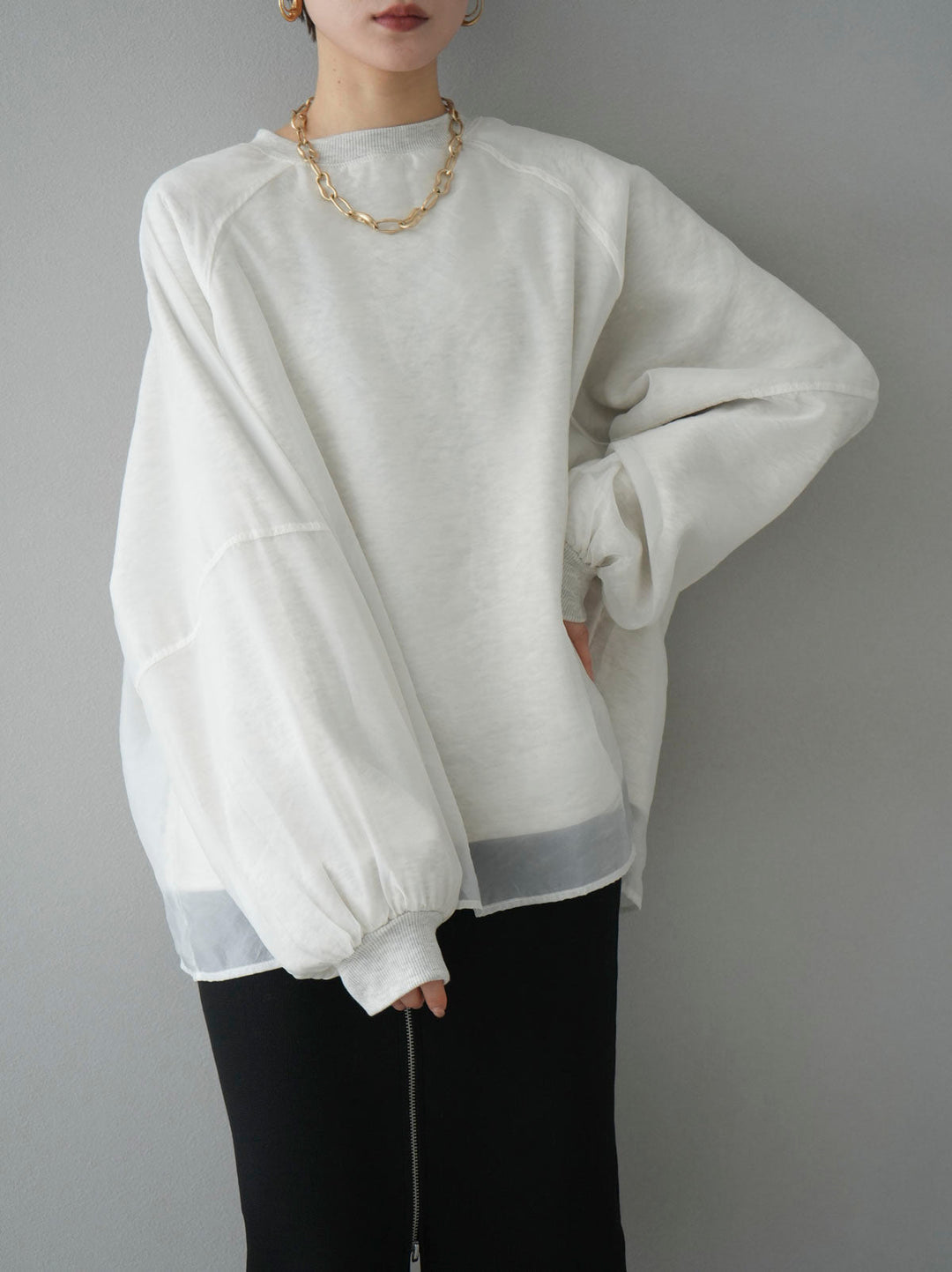 [SET] Sheer layered fleece sweatshirt pullover + choice of necklace (2 sets)