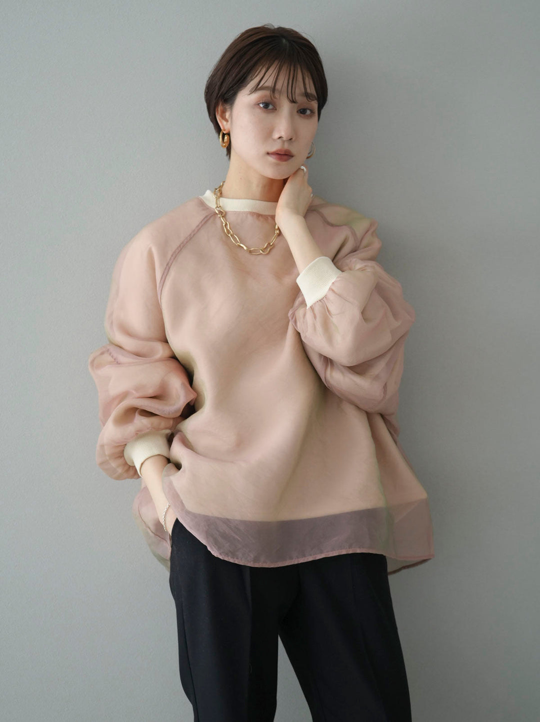 [SET] Sheer layered fleece sweatshirt pullover + choice of necklace (2 sets)