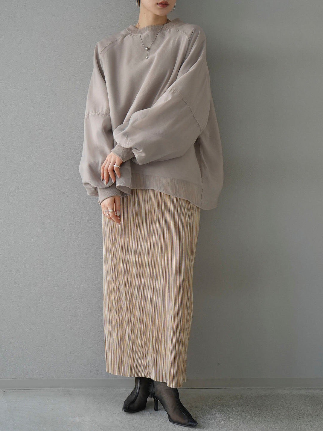 [SET] Sheer layered fleece sweatshirt pullover + multi-color I-line pleated skirt (2 sets)