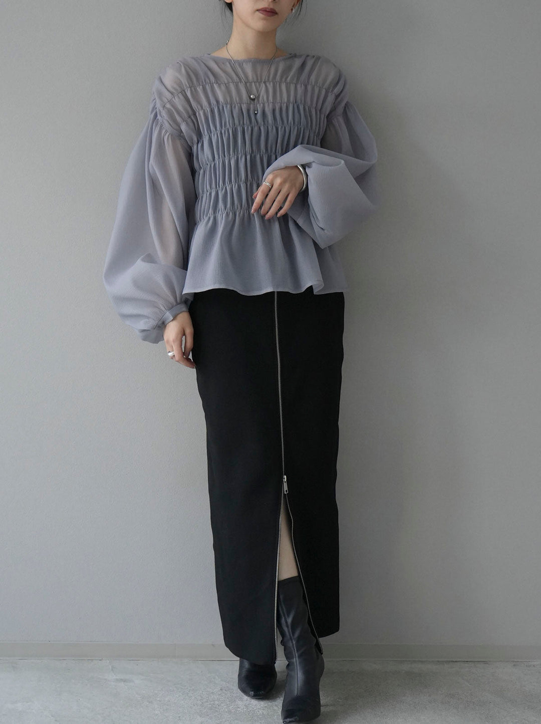 [SET] Shirring washer sheer blouse + front zip knit tight skirt (2set)