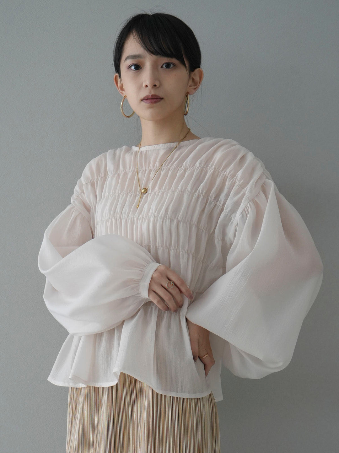 [SET] Shirring washer sheer blouse + multi-color I-line pleated skirt (2set)