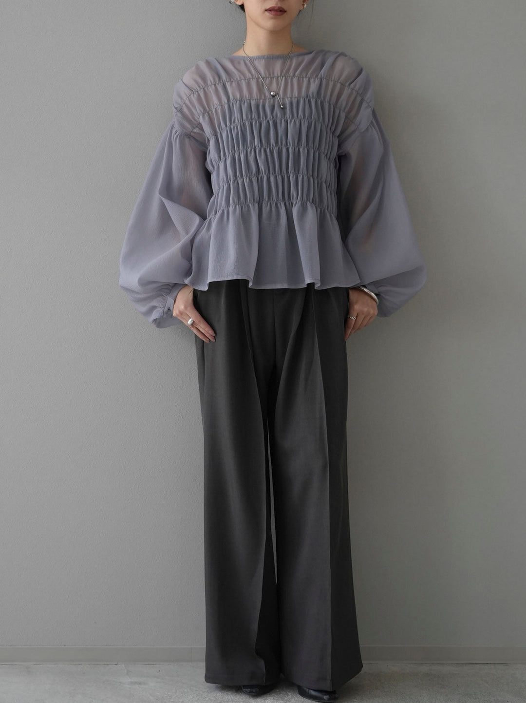 [SET] Shirring washer sheer blouse + design tuck wide pants (2set)