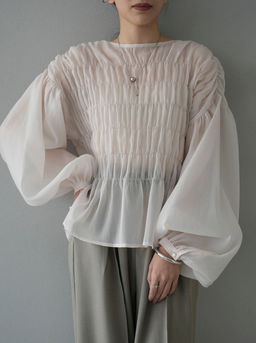 [SET] Shirring washer sheer blouse + design tuck wide pants (2set)