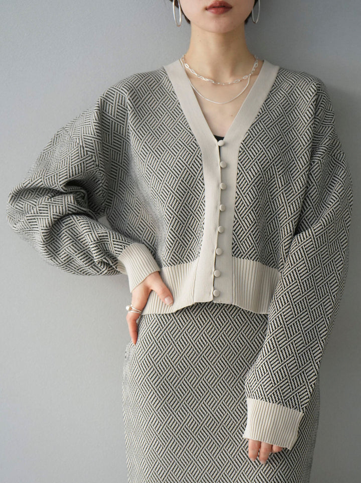 [SET] Geometric pattern polyester knit cardigan + geometric pattern polyester knit skirt (2set)