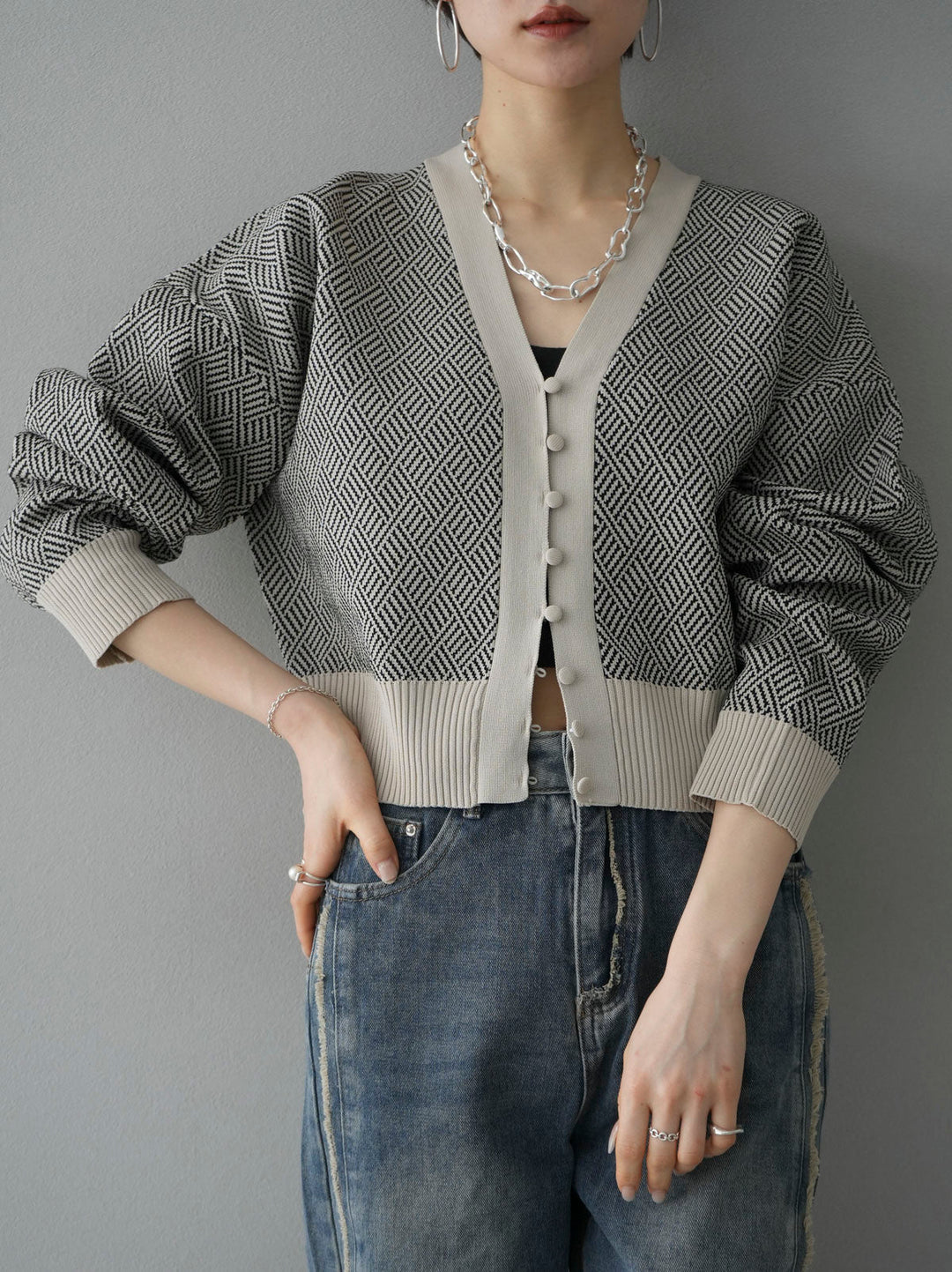 [SET] Geometric pattern polyester knit cardigan + fringe boyfriend denim (2set)