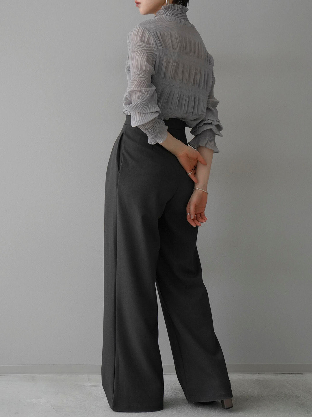 [SET]褶皺雪紡衫+腰間緞帶設計塞入寬褲（2套）