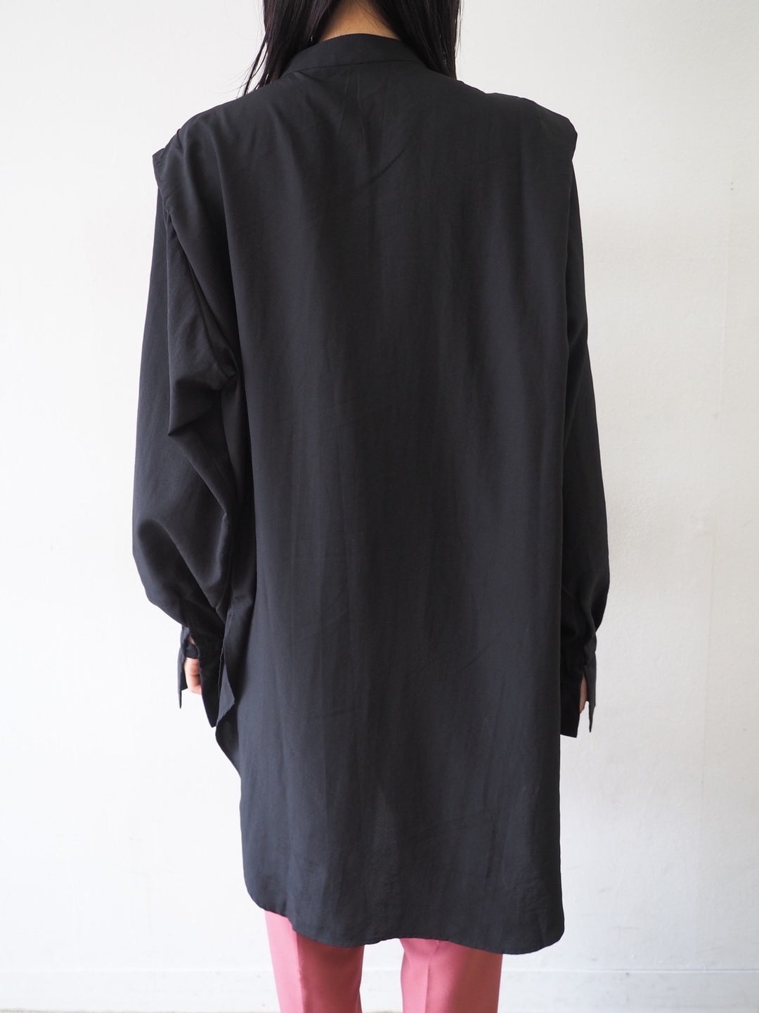 [Pre-order] Pintuck Busam Shirt Blouse/Black