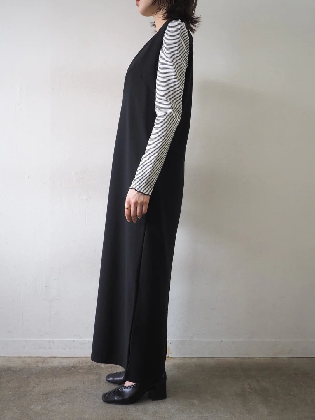 ブラックピースナウ ノースリーブストライプワンピース レザースタッズ ブラックピースナウ ノースリーブストライプワンピース レザースタッズ