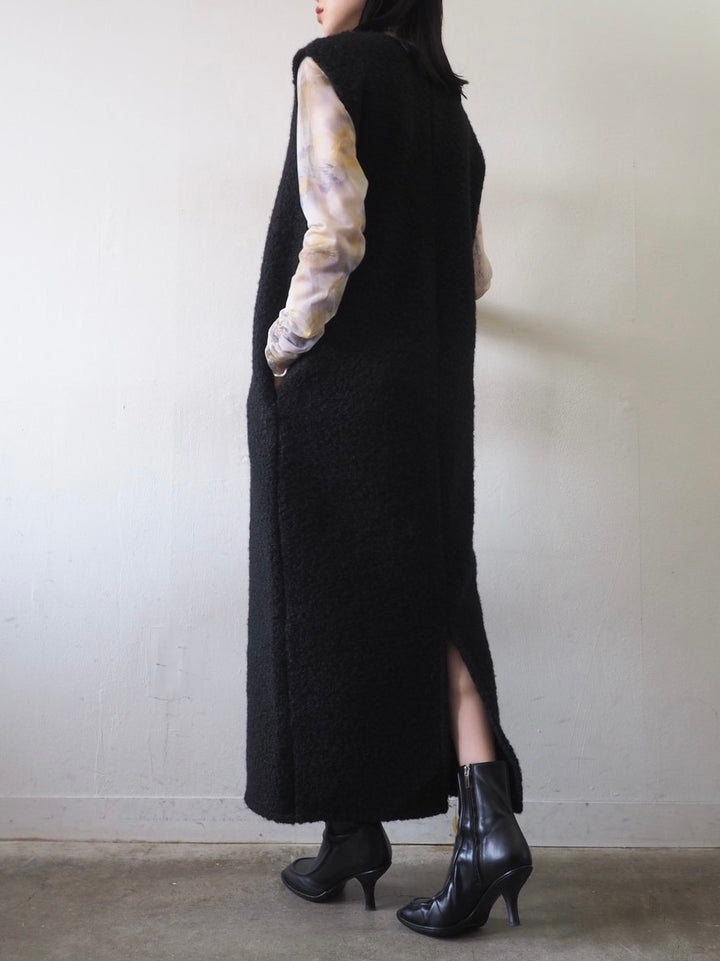 Ring boa V-neck sleeveless dress/black