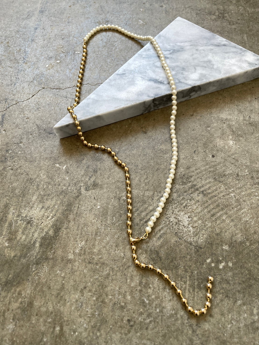 [Pre-order] PEARL with BALLCHAIN ​​MANY WAY NECKLACE/Gold [Drawstring pouch included]