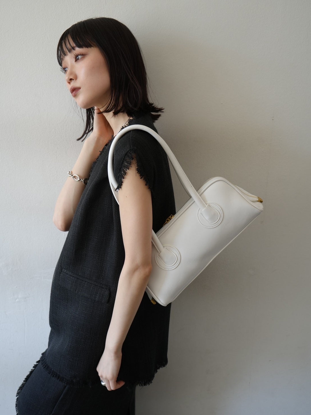 [Pre-order] Square one-shoulder bag/white
