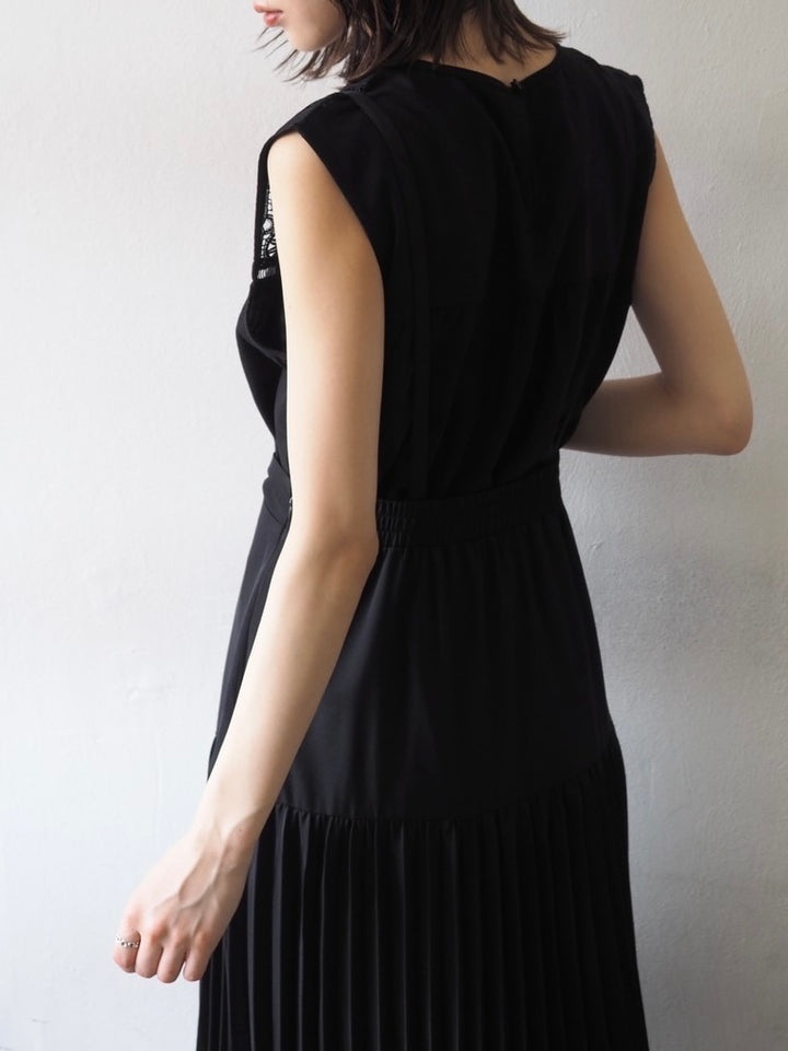[Pre-order] Crochet lace design blouse/Black