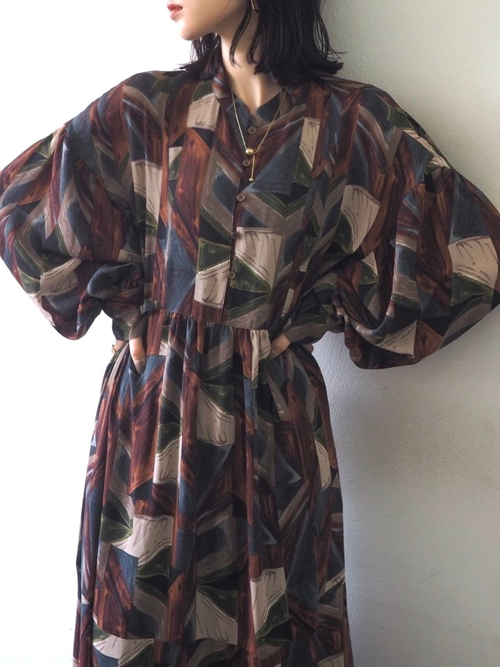 [Pre-order] Retro Print Volume Sleeve Dress/Brown