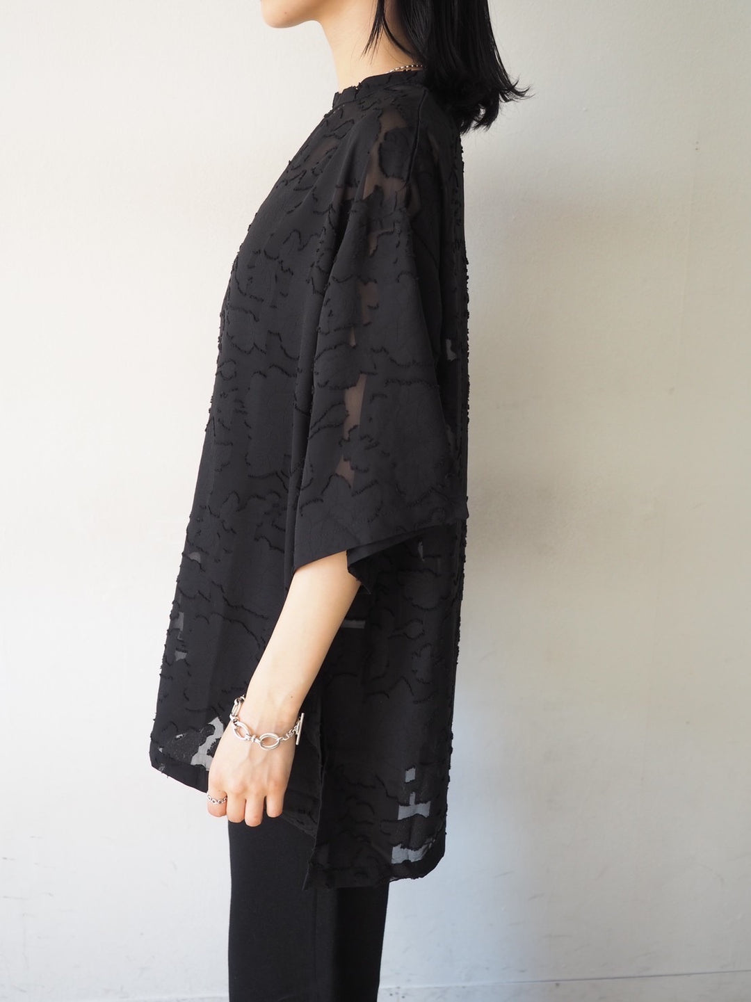 【預訂】透明提花半袖上衣/黑色