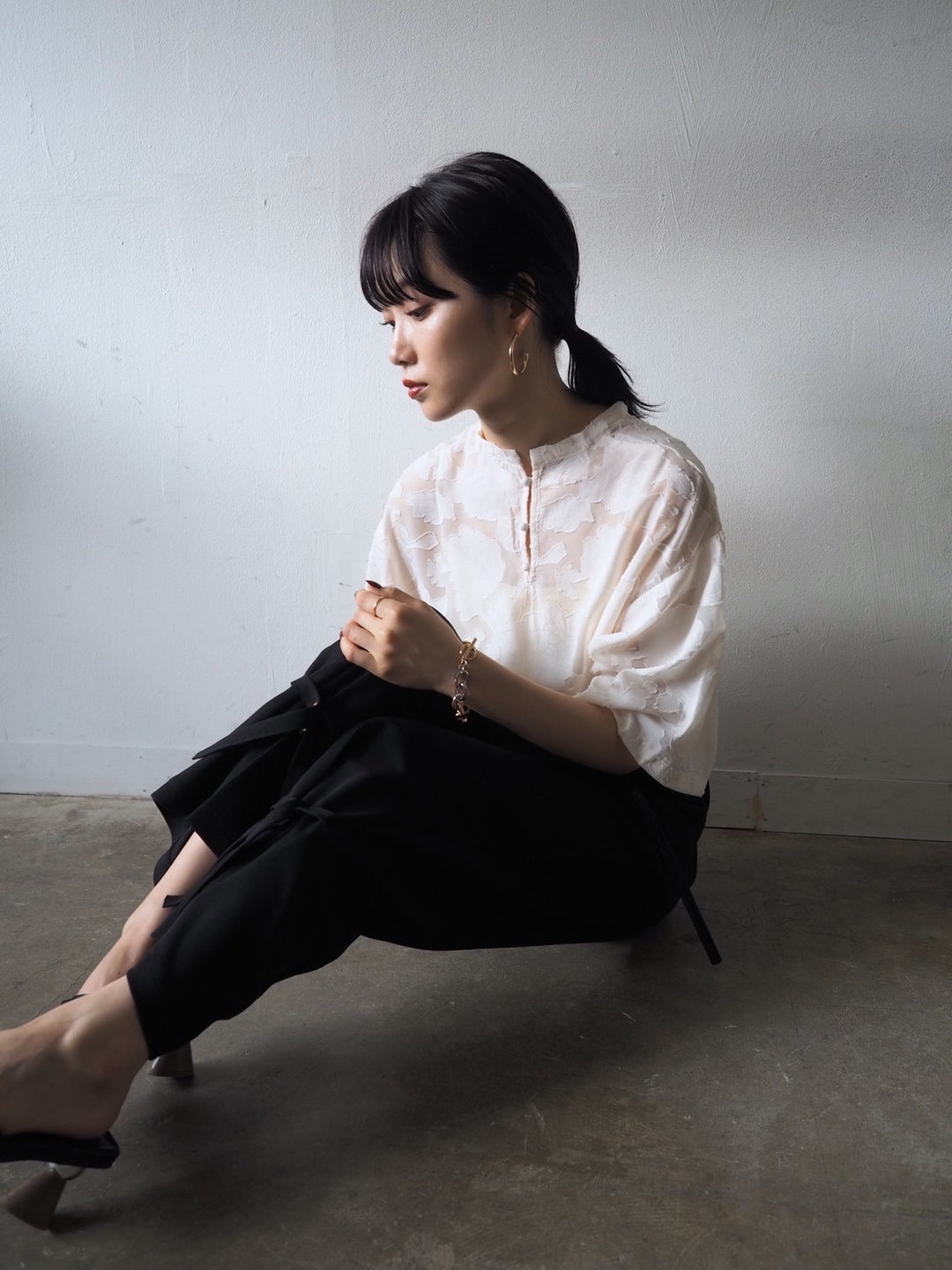 【預訂】透明提花半袖上衣/象牙色